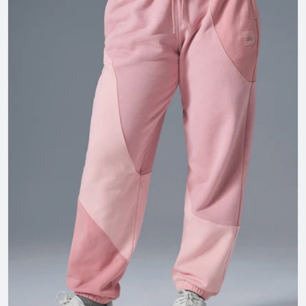 Alo Yoga Make Waves Sweatpant in Sunset Pink Tonal